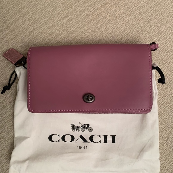 Coach Handbags - Like new coach dinky primrose pink crossbody / clutch